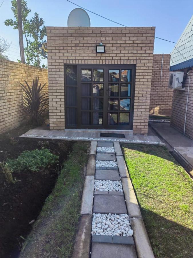 Obaa Sima Guest House Mthatha Exterior foto
